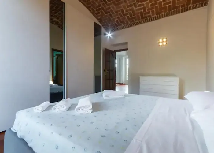 Trilocale Immerso Nel * トリノ